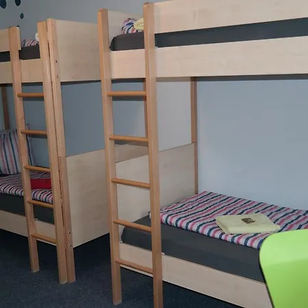 الشباب إن-برلين برلين